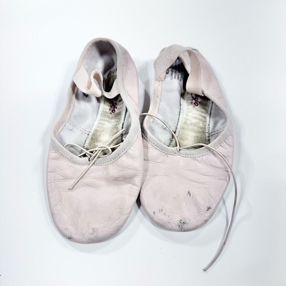 Capezio pink leather ballet shoe 13.5 N